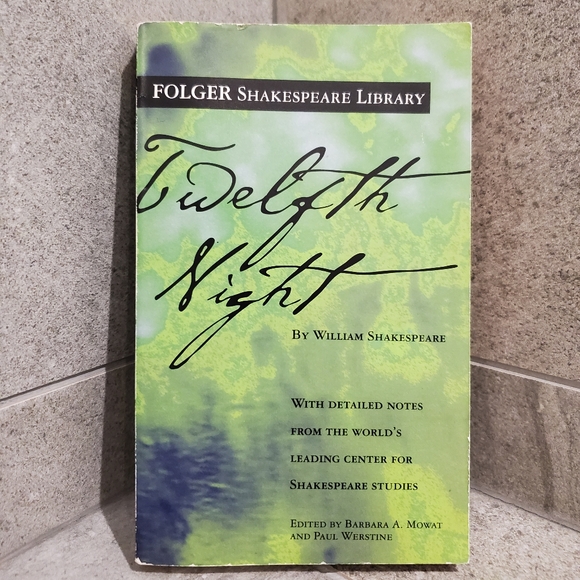 *FREE* or Literature Book Bundle $5 - Picture 5 of 6